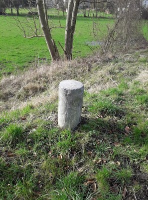 05.2 - Balise - Borne km - Natoye (Chée de Namur k??)