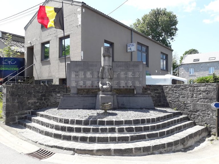 11.2 - Monument aux morts 14/18 - Achet