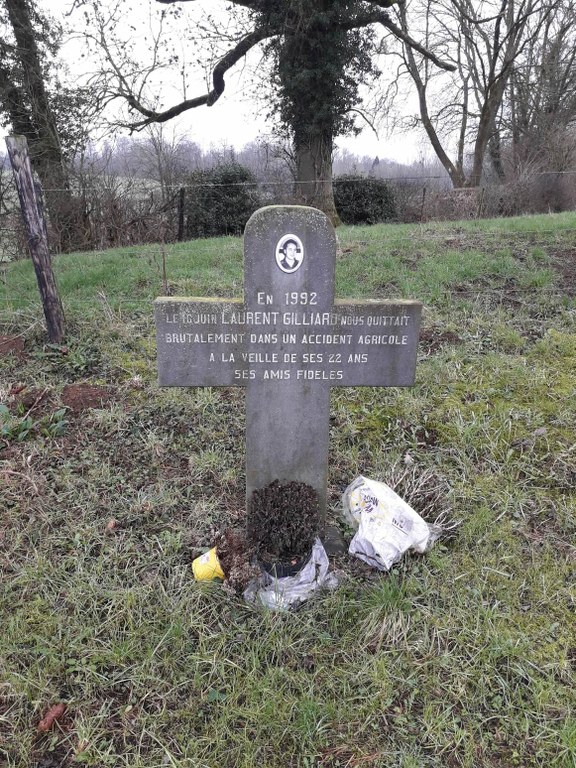 02.1 - Croix Laurent Gilliard - Schaltin