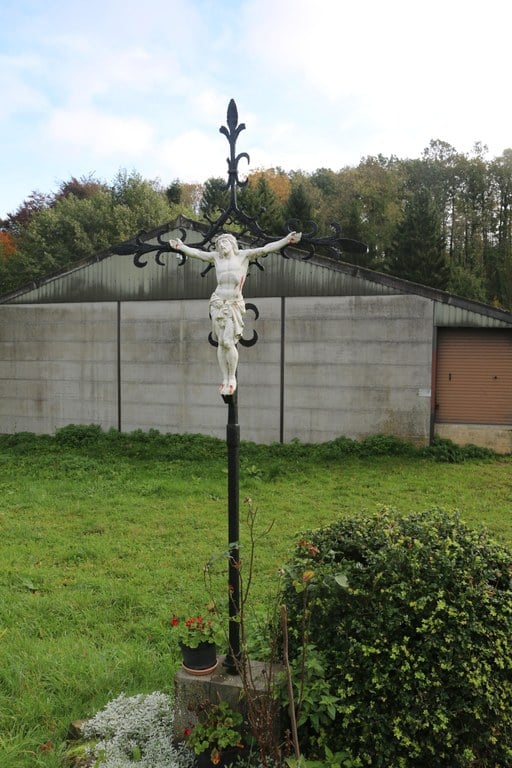 02.1 - Croix - Emptinne