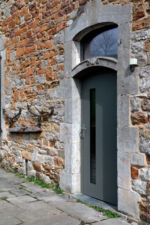 03.1 - Porte - Presbytère de Schaltin